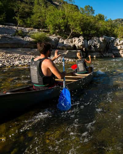 Kanovaren op de rivieren in de Ardèche